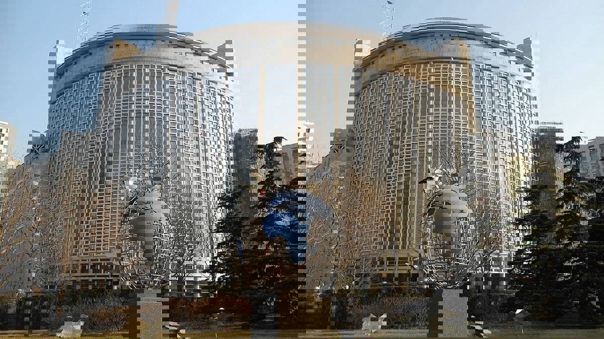 الصين لأمريكا: تصريحاتكم عن كورونا "وقحة"