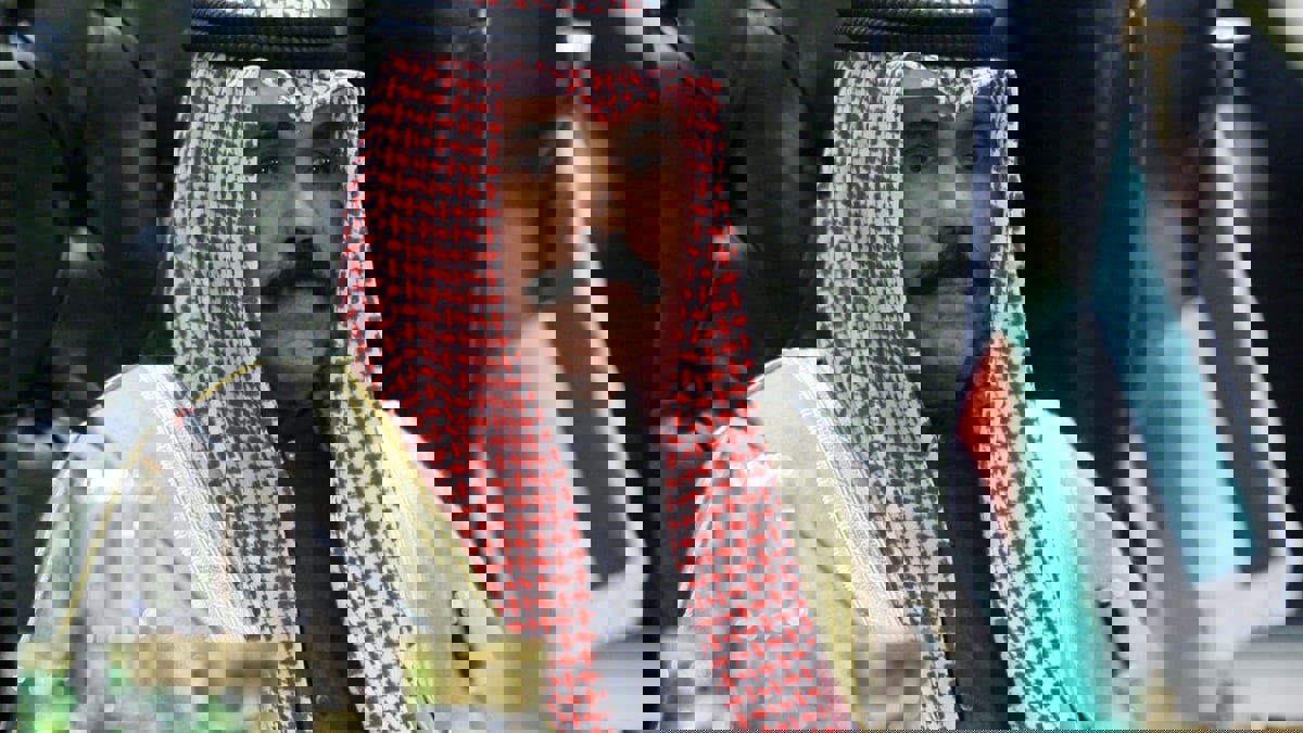 ما حقيقة تدهور الوضع الصحي لأمير الكويت؟