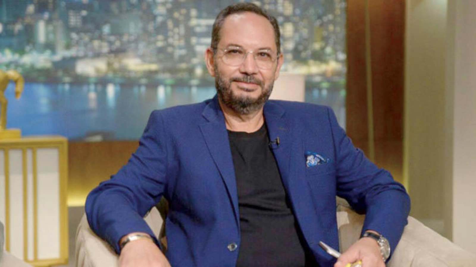 كمال أبو رية ينهي خلافه مع "كفيف" اتهمه بالاستيلاء على سيارته