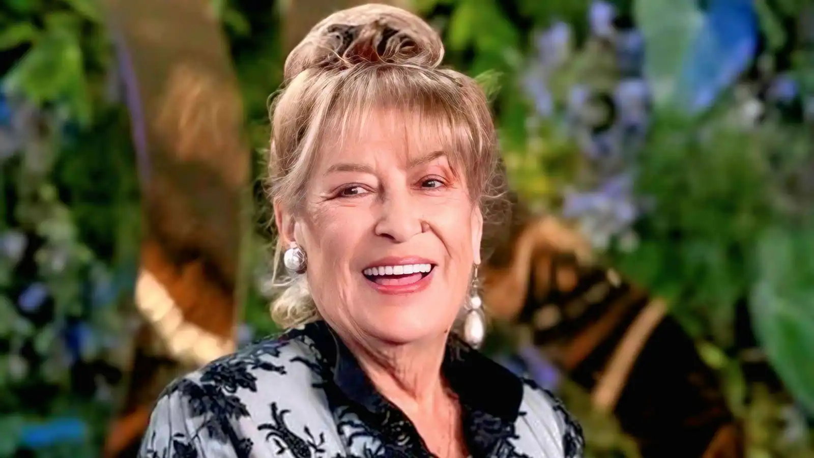 في عيدها الـ85.. كيف تحولت منى واصف من عارضة أزياء لأيقونة في التمثيل؟‎