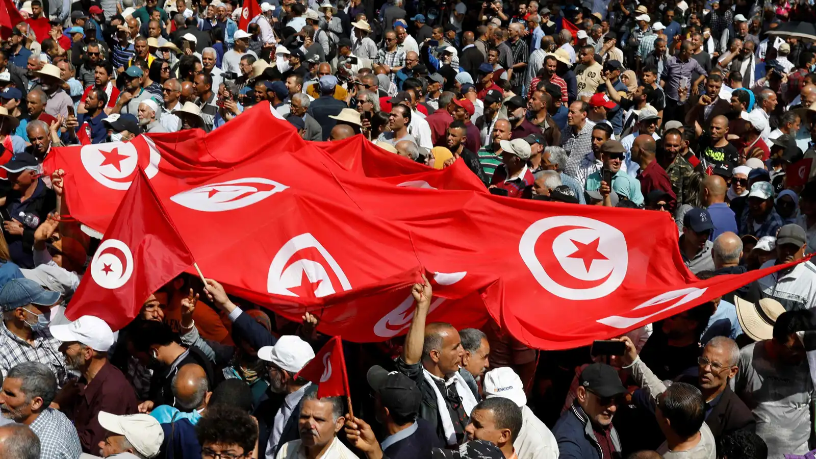 تعبئة وغضب متزايد.. هل تقف تونس على أبواب شتاء ساخن؟