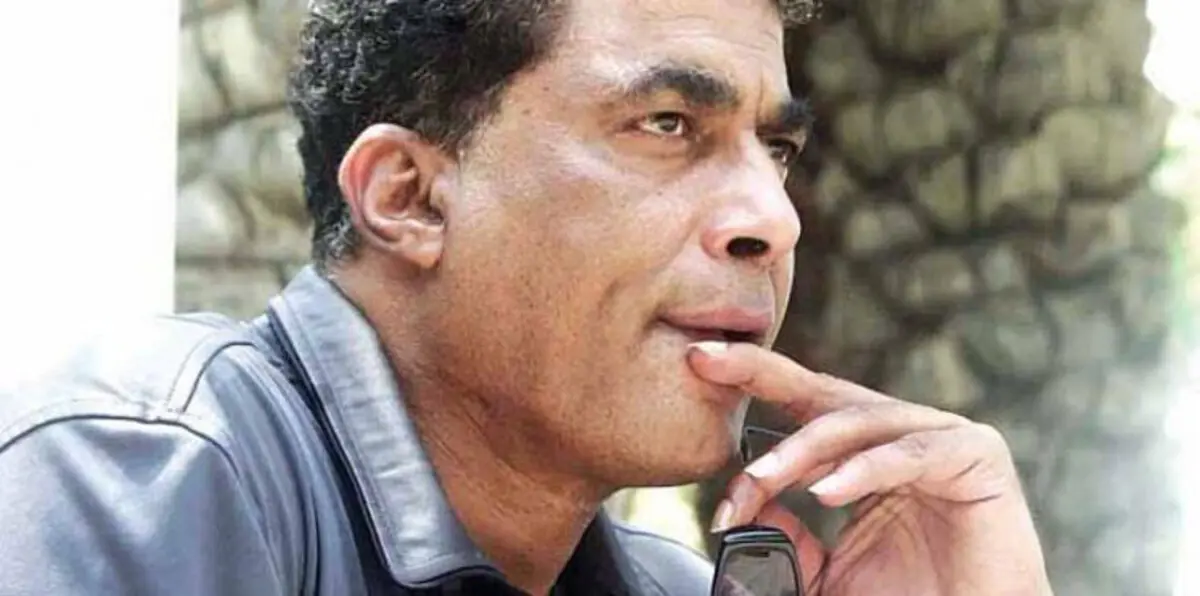 أحمد زكي.. "البريء" الذي عاش في أرض الخوف بـ"ألف وجه"