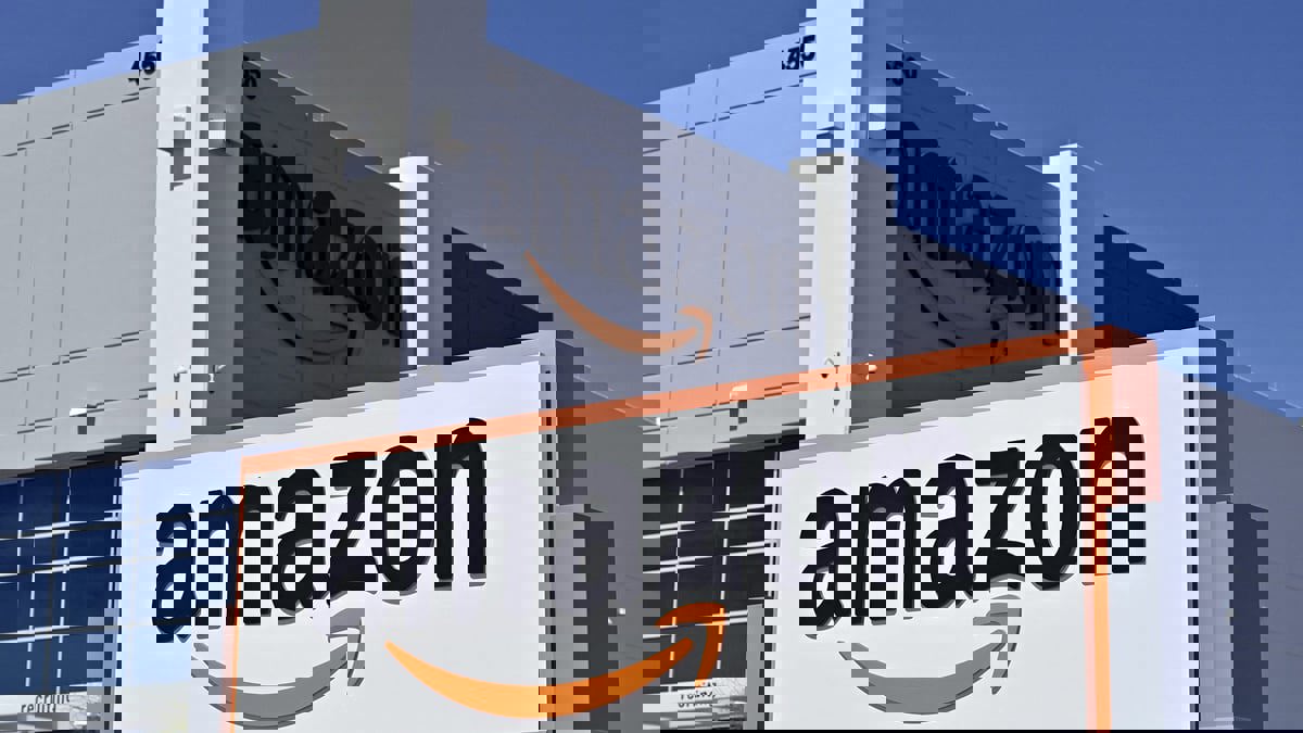 "أمازون": لن نجبر الموظفين على العمل من مقار الشركة