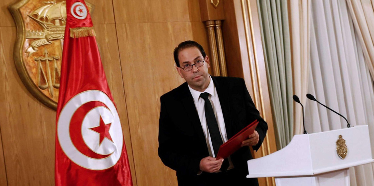 تونس .. هل تمهد تصريحات السبسي غير المسبوقة لعزل الشاهد من رئاسة الحكومة؟