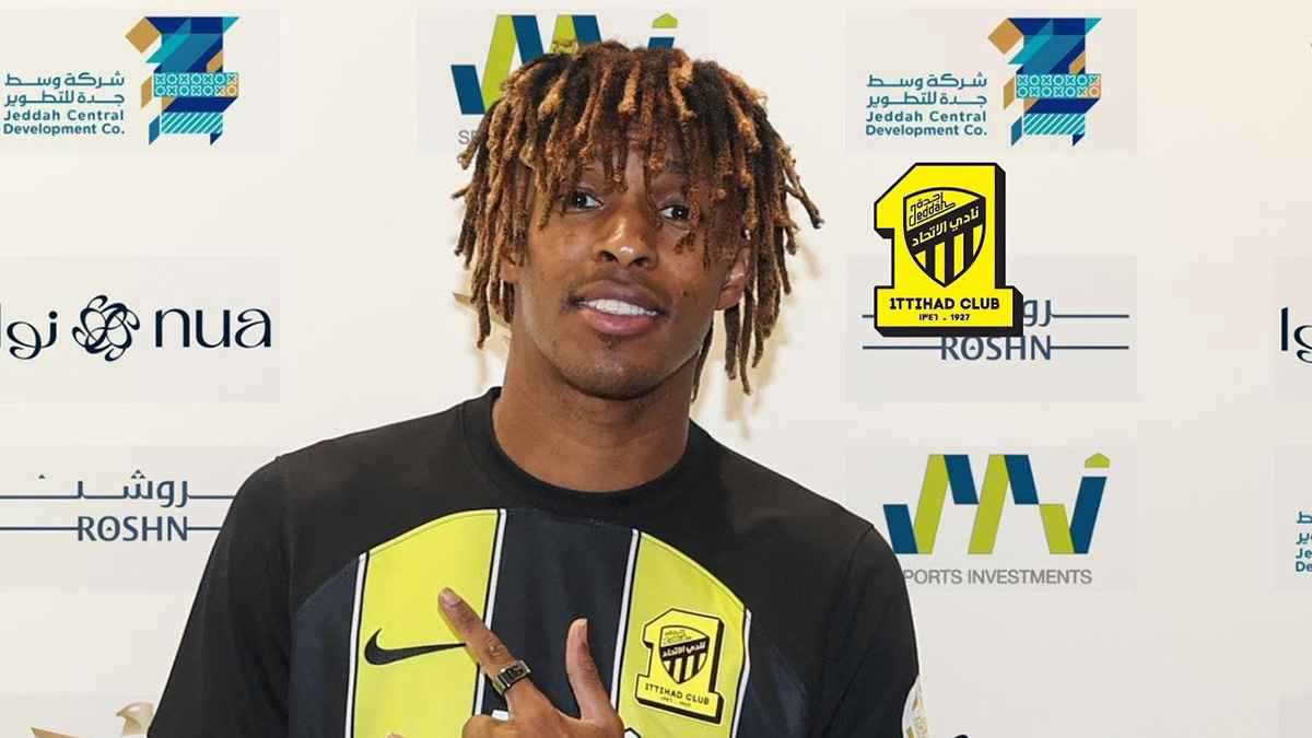 فواز الصقور يصدم الاتحاد السعودي