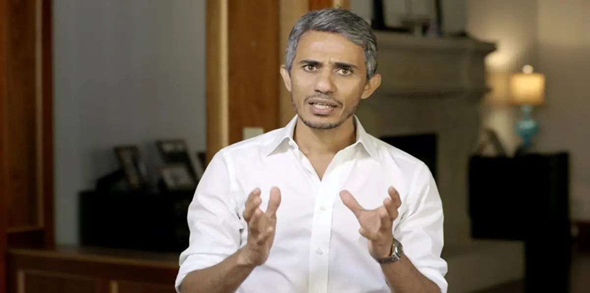 بالفيديو.. المرشح السابق لرئاسة ليبيا عبدالباسط اقطيط يؤيد متشددي "شورى درنة"