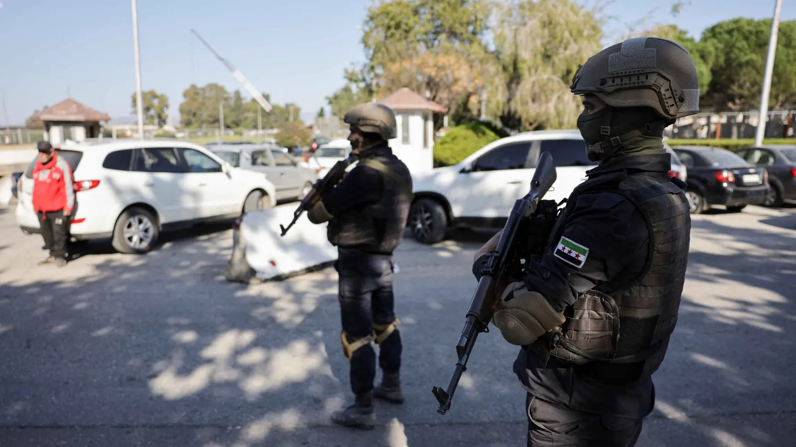 "ملاحظات منهجية".. حكومة دمشق تعلّق على تقرير "العفو الدولية" بشأن الساحل