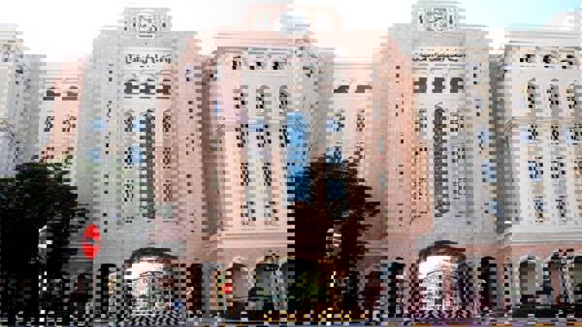 سلطنة عمان تختار بنك أبوظبي الأول وبنك مسقط لترتيب قرض بملياري دولار