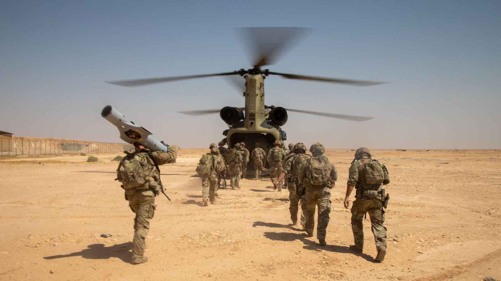 "بين نارين".. حكومة العراق قد تتريث في تنفيذ الاتفاق على انسحاب قوات التحالف