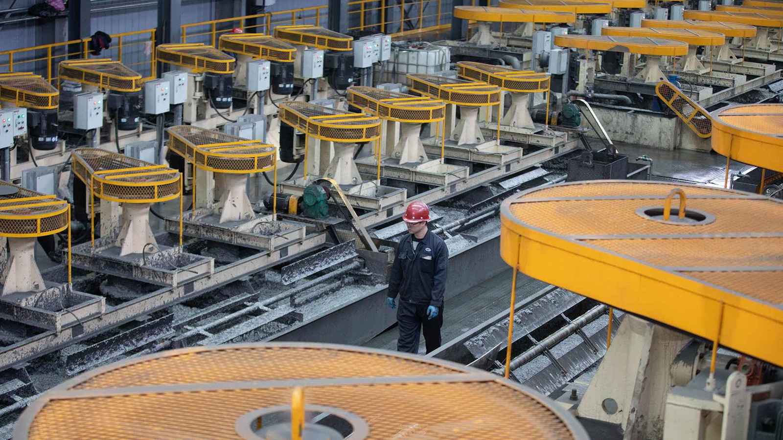 "استفاقة التنين".. الصين تُفشل رهان أمريكا على منجم الجرافيت في موزمبيق