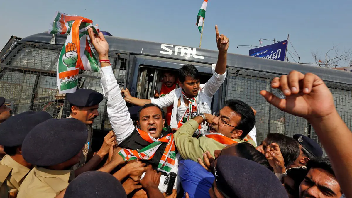 تظاهرات واشتباكات في كشمير الهندية بعد اغتصاب طفلة‎ عمرها 3 أعوام (فيديو)