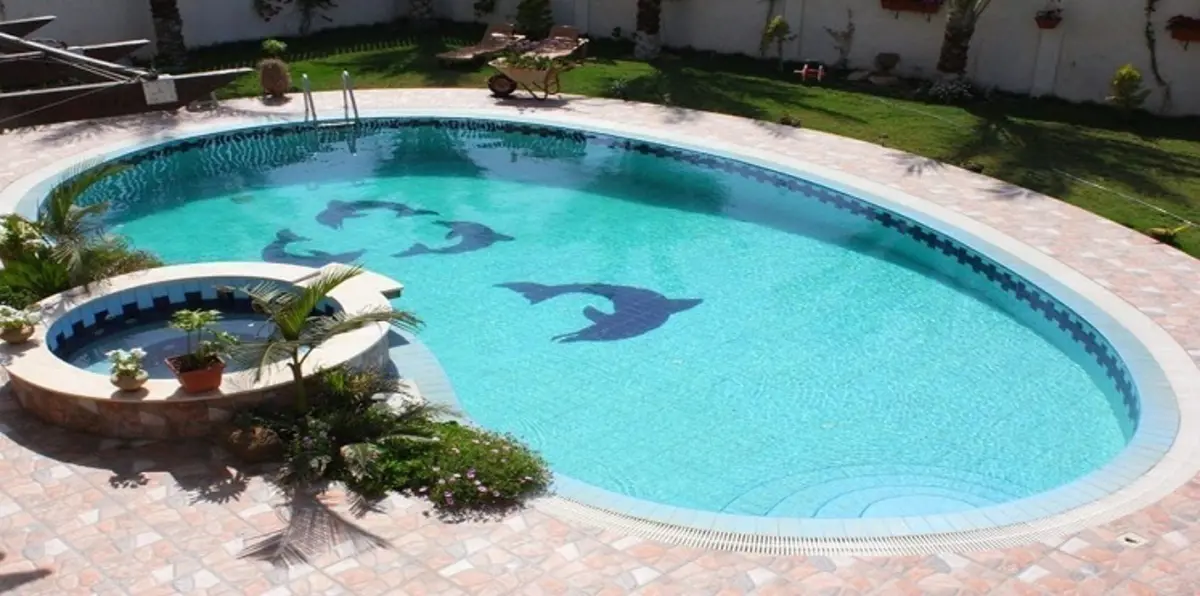 فيديو.. أمريكي يفتح النار على مجمع سكني بكاليفورنيا يقطنه سود