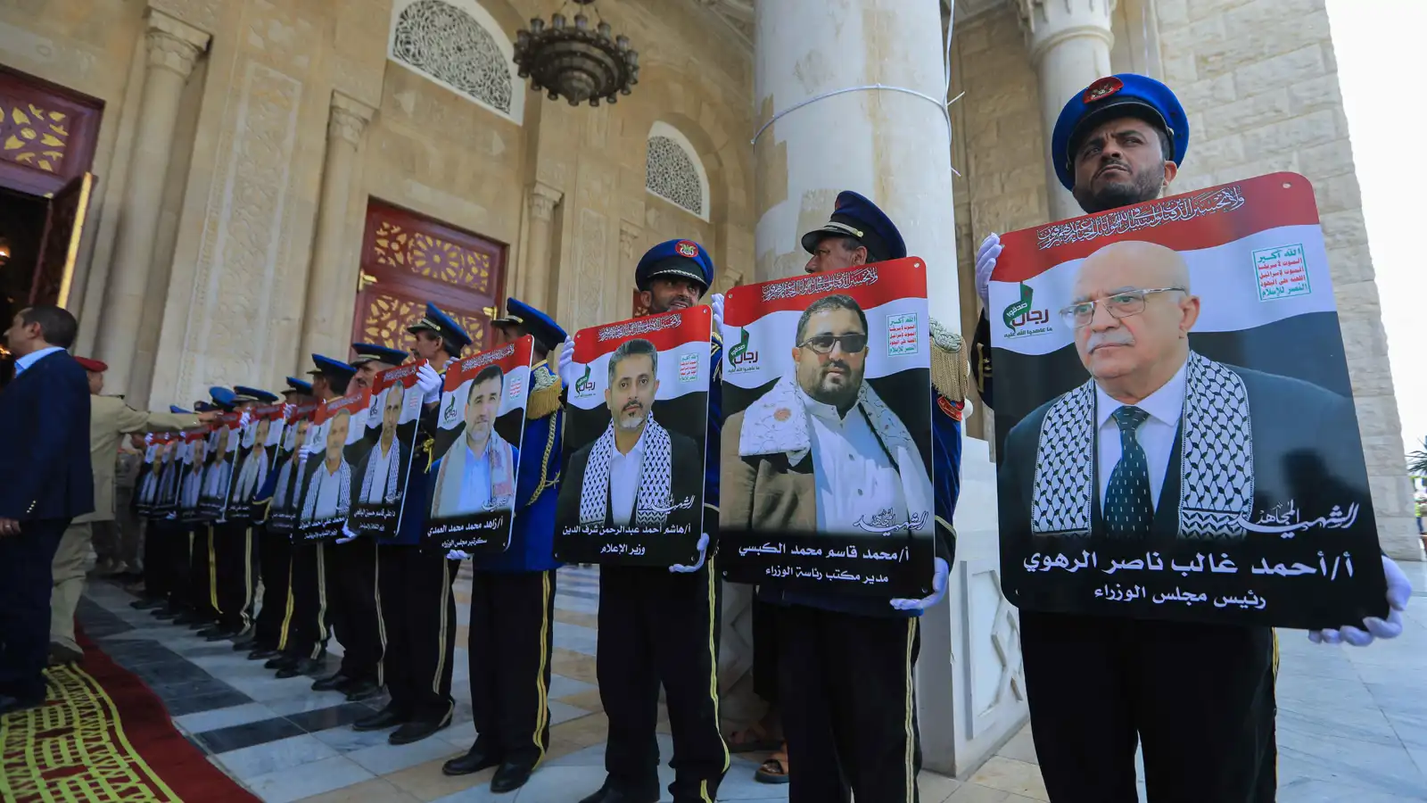 بين الخلافات والمخاوف الأمنية.. عوامل تحبط تشكيل حكومة حوثية جديدة