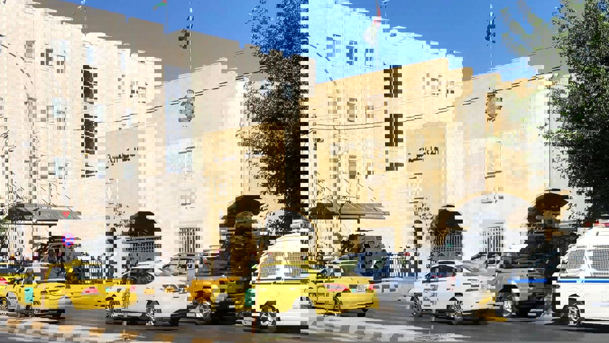 عوض الله والشريف حسن ينفيان تهم التحريض على زعزعة استقرار الأردن