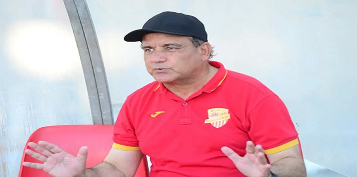 بوزيدي يتراجع عن تدريب مولودية بجاية الجزائري