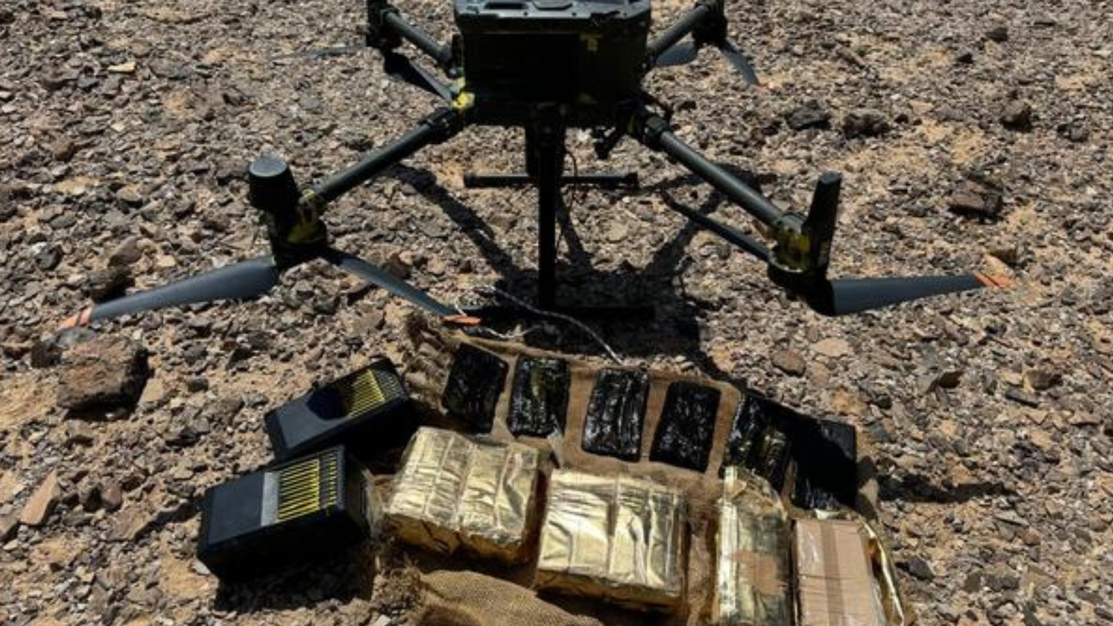 الأردن يحبط محاولة تهريب مخدرات بطائرة مسيرة على حدوده الغربية