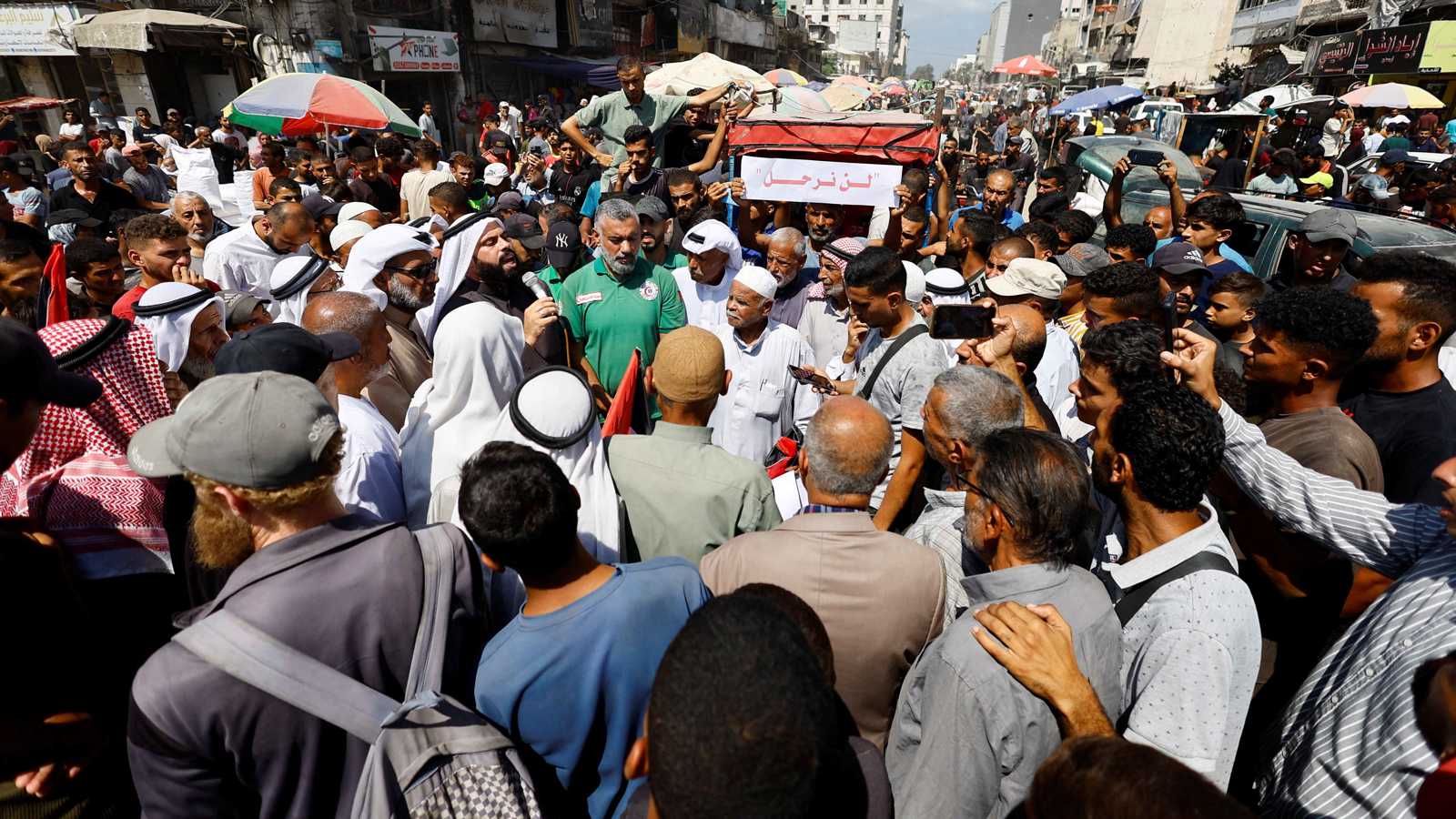 "لن نرحل".. غزيون ينتفضون ضد أوامر الإخلاء (فيديو)