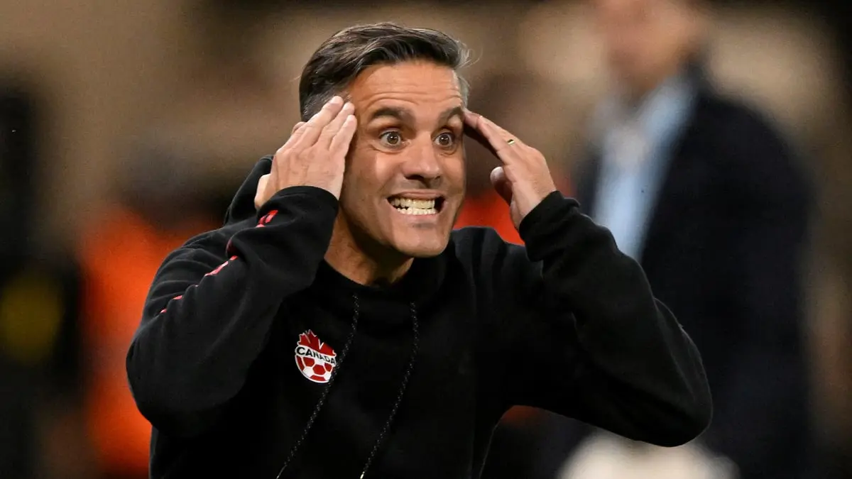 جون هيردمان.. من تدريب السيدات إلى رحلة خيالية مع كندا في كأس العالم