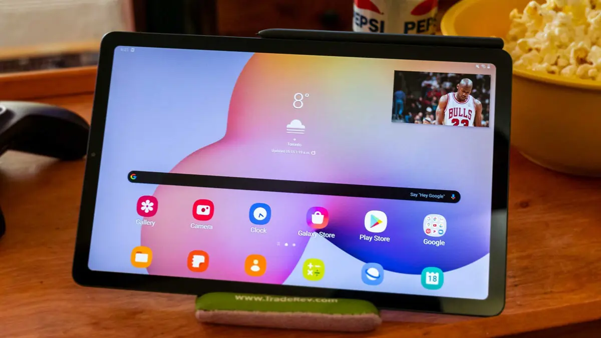 شاهد.. تسريب صور جهاز Galaxy Tab S7 وسماعات Galaxy Buds Live