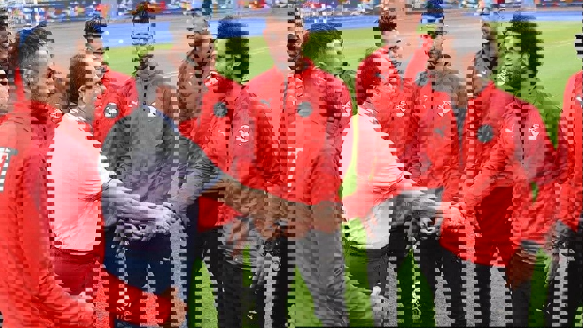 موجز أخبار الأهلي والزمالك وبيراميدز: فرمان رئاسي يحسم ملف مدرب منتخب مصر.. وصفقات جديدة تشعل الميركاتو