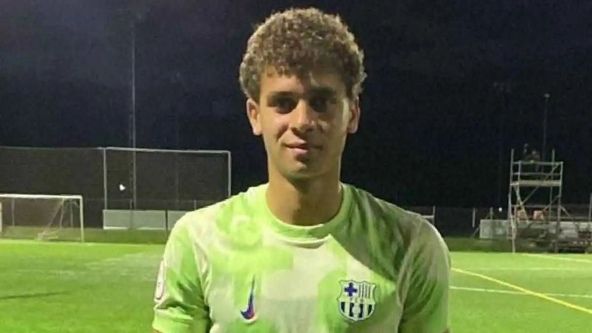 صعدوه إلى الفريق الأول.. ردود فعل قوية من مشجعي برشلونة بعد تألق حمزة عبد الكريم