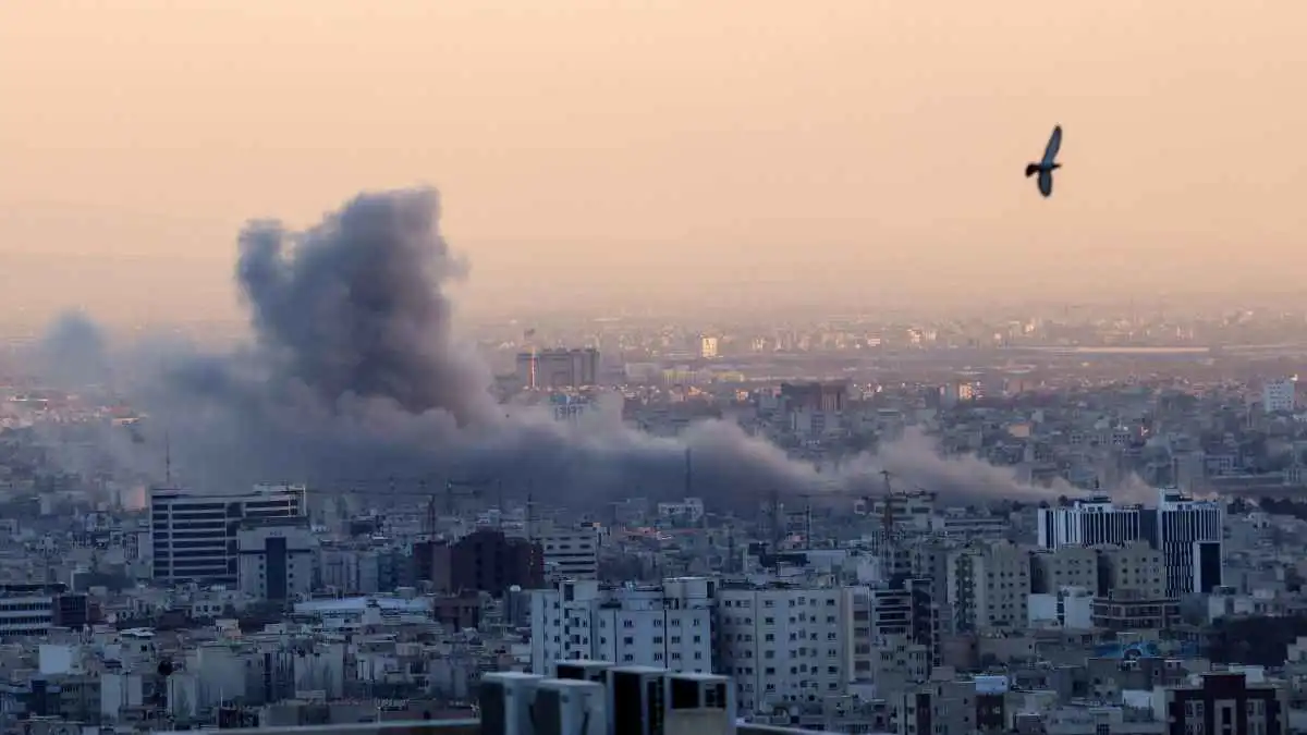 إسرائيل تخطط لمواصلة الحرب على إيران لأسبوعين على الأقل