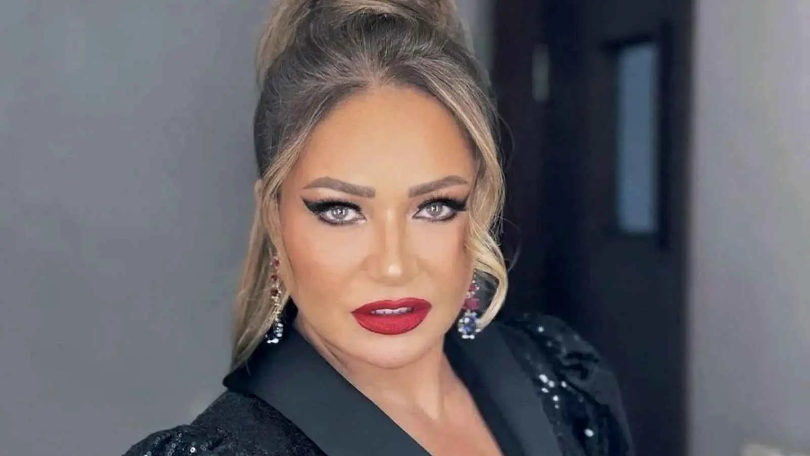 "علمني فعل الخير".. ليلى علوي تحيي ذكرى سمير صبري (صورة)