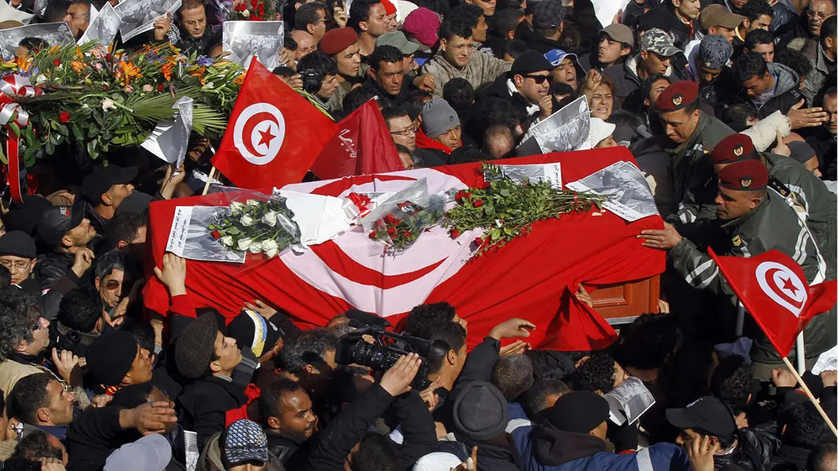 تونس.. ذكرى اغتيال شكري بلعيد تجدّد المطالبة بمحاسبة النهضة على "الجهاز السرّي" (صور وفيديو)