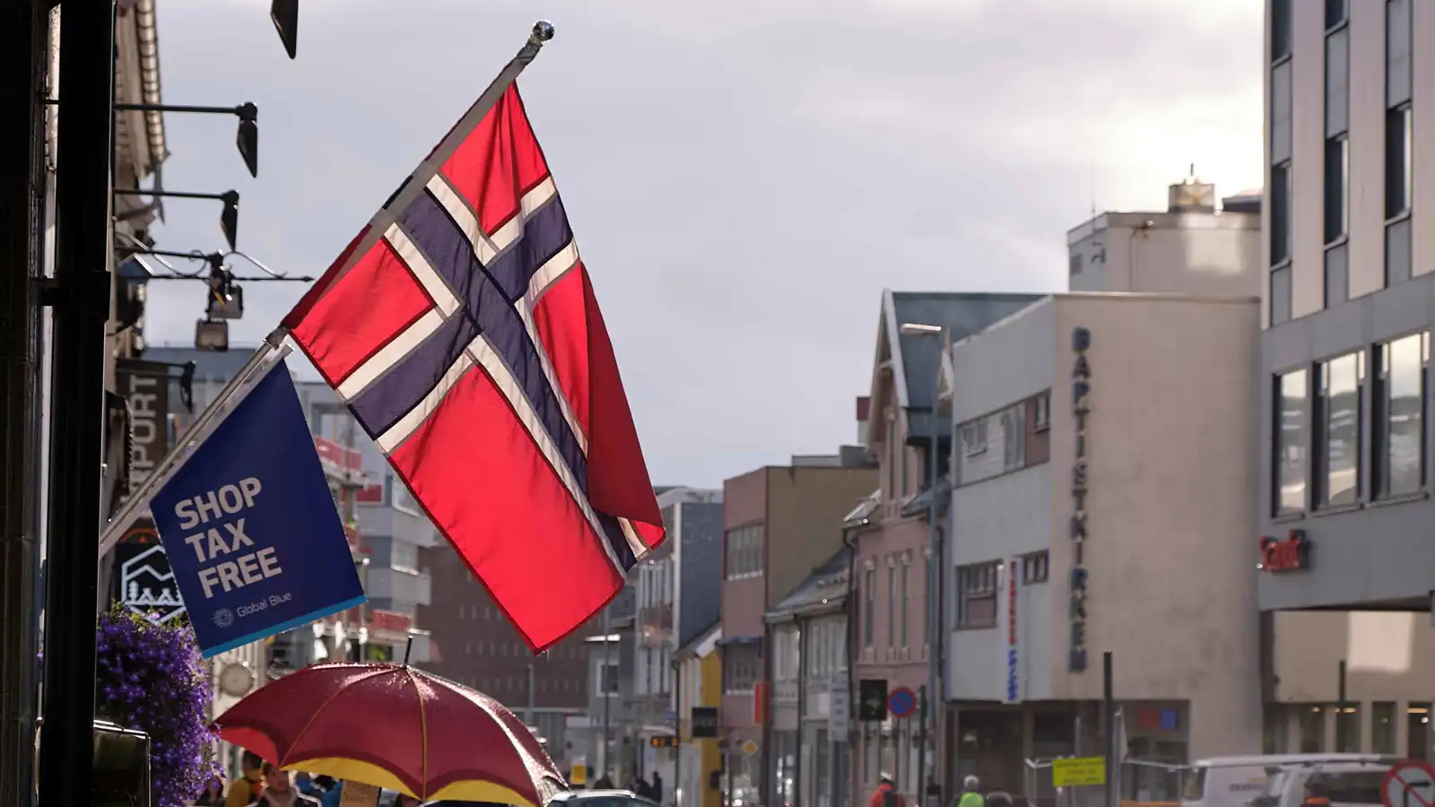 النرويج تحذر من تجنيد روسيا للاجئين الأوكرانيين بهدف "التجسس والتخريب"