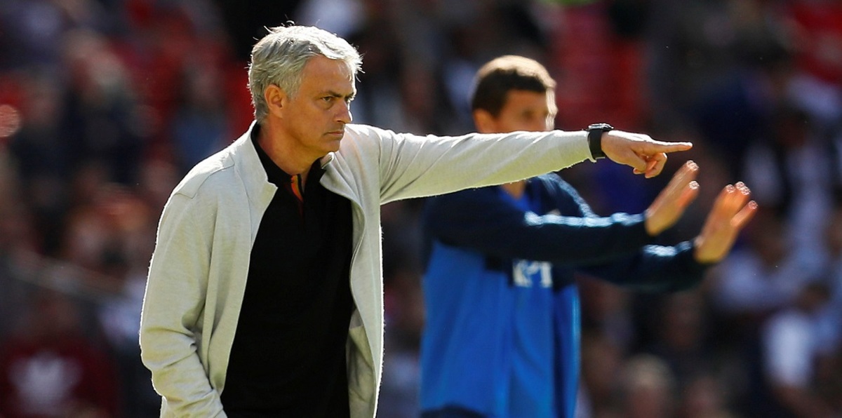 قبل مباراة مانشستر يونايتد وتشيلسي.. فيرديناند ينتقد أداء جوزيه مورينيو