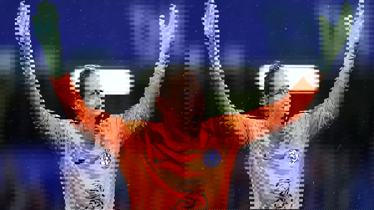 آن كاترين بيرغر.. من محاربة السرطان إلى نصف نهائي دوري أبطال أوروبا في 6 أشهر