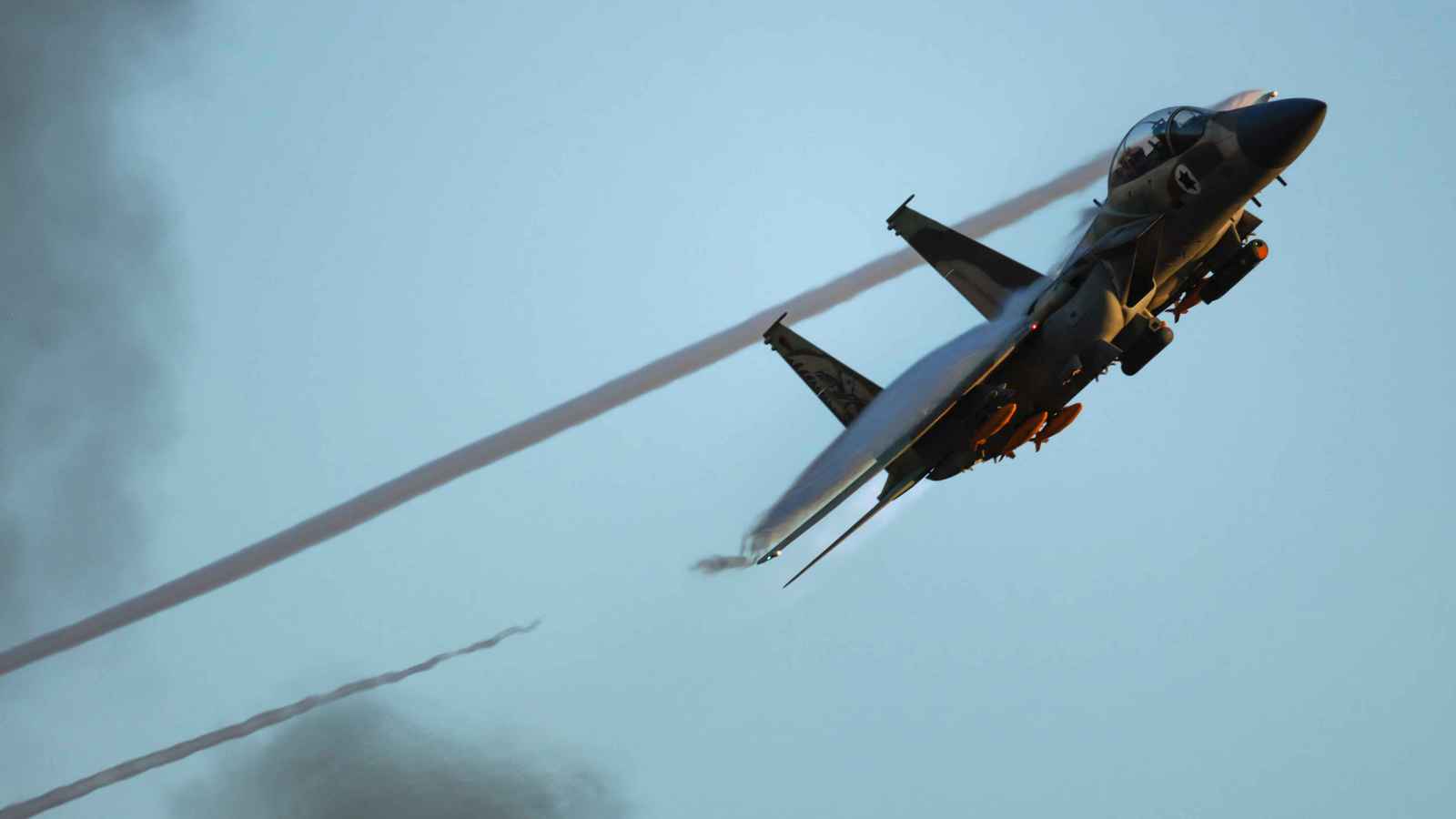 غارات إسرائيلية تستهدف "مستودع أسلحة" لحماس جنوب سوريا (فيديو)