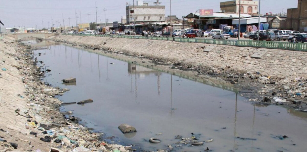أصابع الاتهام تشير إلى إيران.. النفايات الكيماوية والنووية تقتل البصرة العراقية