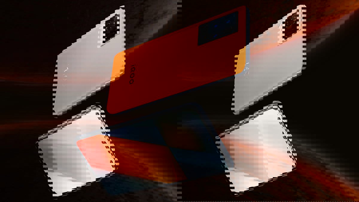 فيفو تكشف النقاب رسميا عن هاتفي iQOO 8  و  iQOO 8 pro