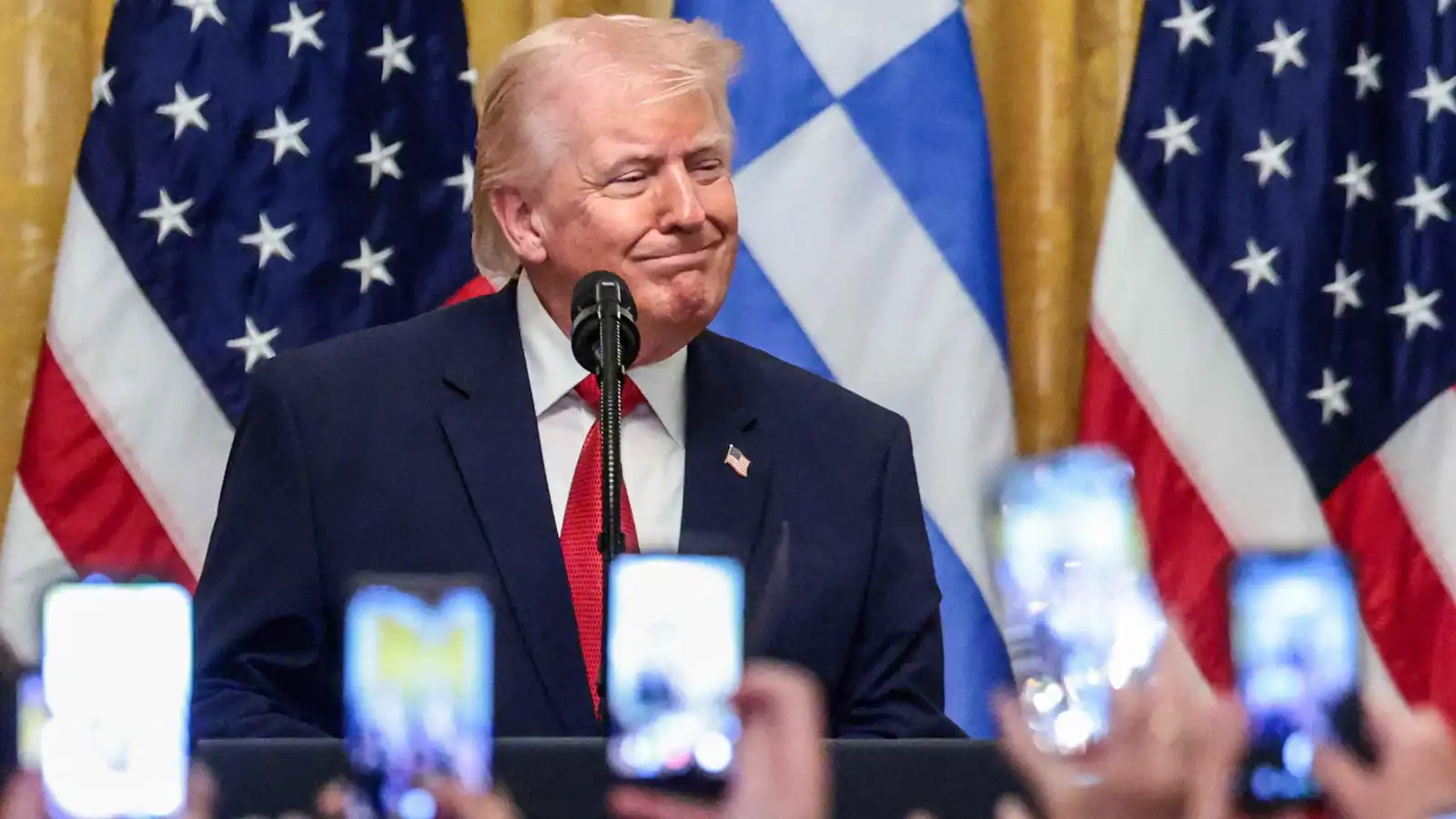 الوسطاء ينفون طلب إيران من ترامب وقف استهداف منشآت الطاقة