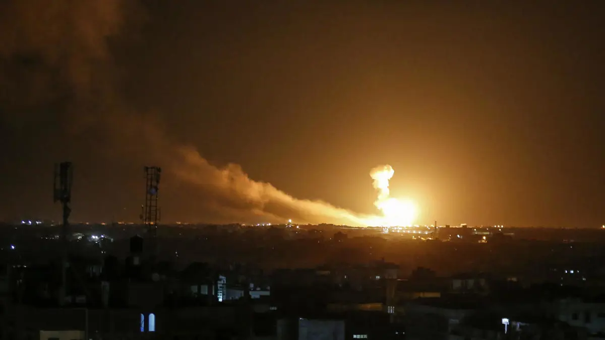 إسرائيل تشن هجوما صاروخيا على أهداف في محيط دمشق (فيديو)