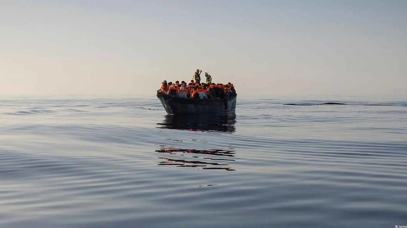 العثور على جثتين وإنقاذ 230 مهاجرا قبالة شواطئ فرنسا