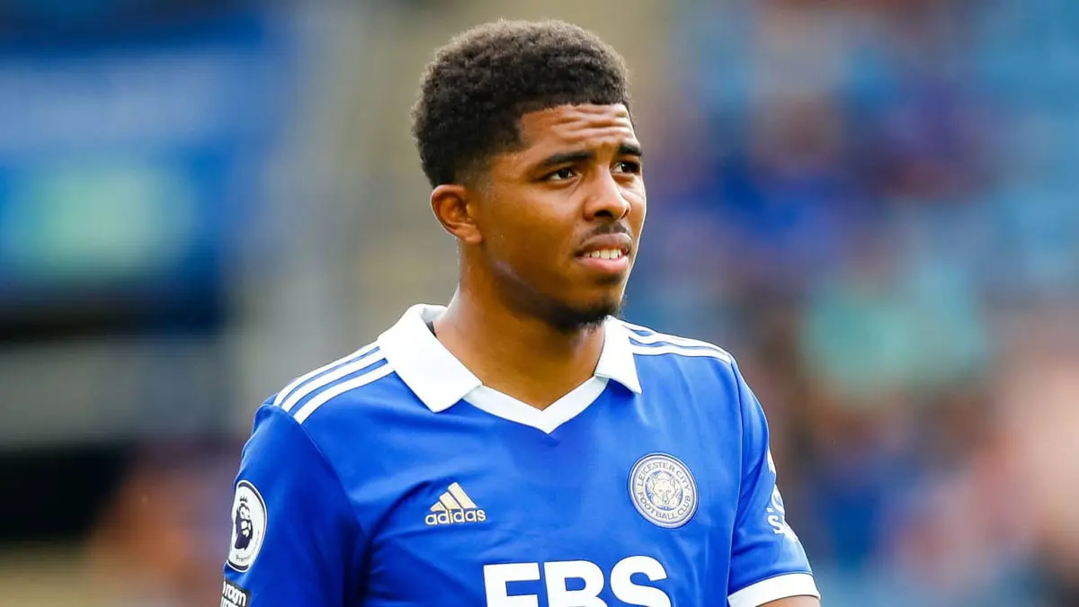 أغلى مدافع في التاريخ.. تشيلسي يتوصل لاتفاق مع ليستر سيتي لضم فوفانا