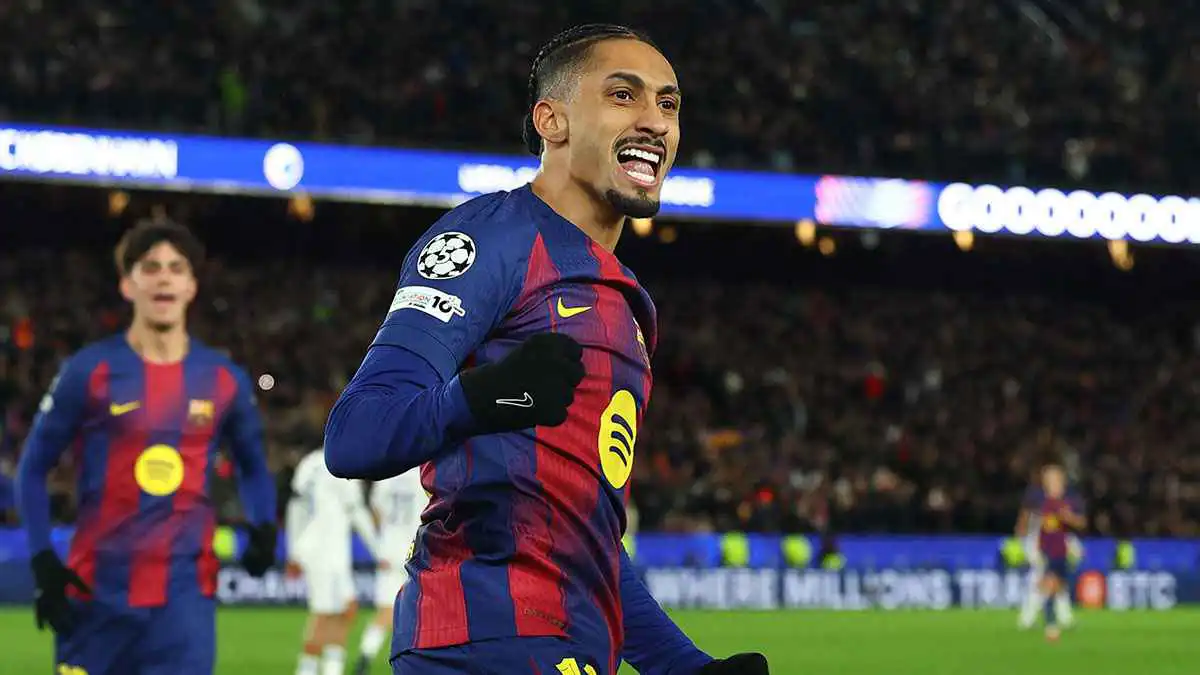 موقف رافينيا من خوض مباراة برشلونة وأتلتيكو مدريد في كأس ملك إسبانيا