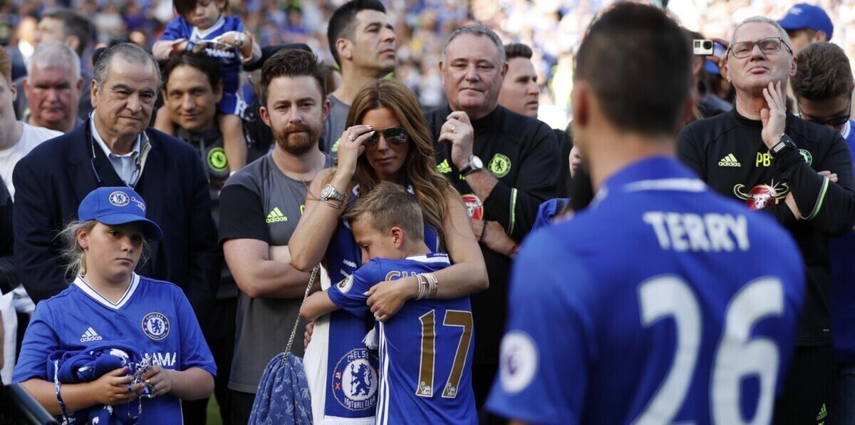 فتح تحقيق حول تغيير جون تيري في مباراة سندرلاند.. تعرف على الأسباب