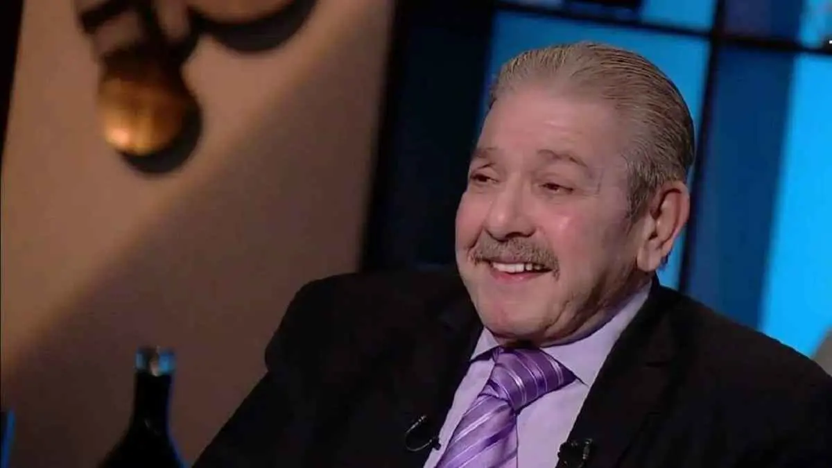 بعد فقدانه النطق.. تامر حسني يتكفل بعلاج إحسان الترك