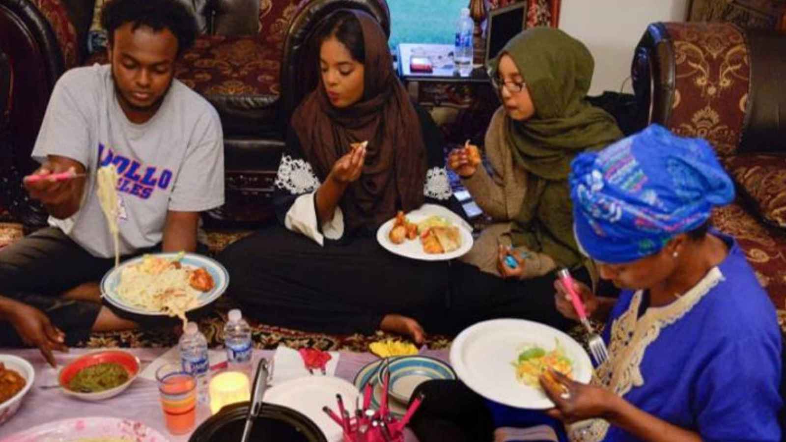 رمضان في جيبوتي.. يجتمعون على مائدة الإفطار ويفترقون عند القهوة والشاي