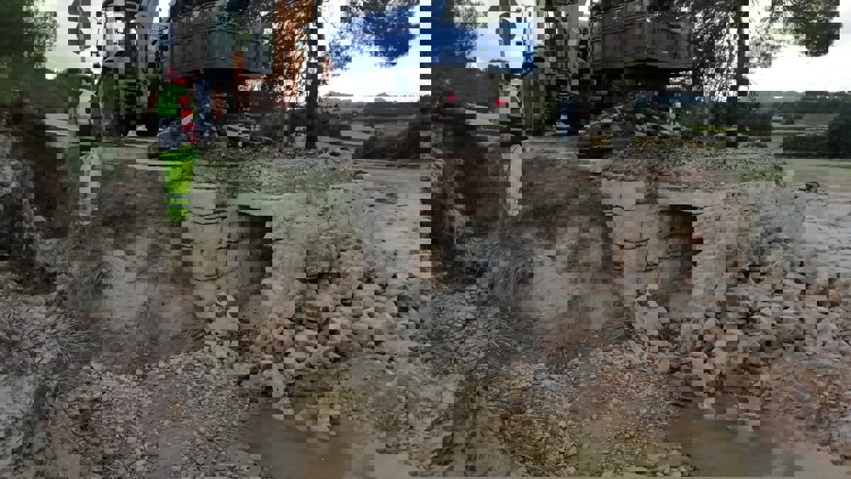 الظواهر الجوية القاسية تهدد بمحو مئات الطرق عن خريطة إسبانيا