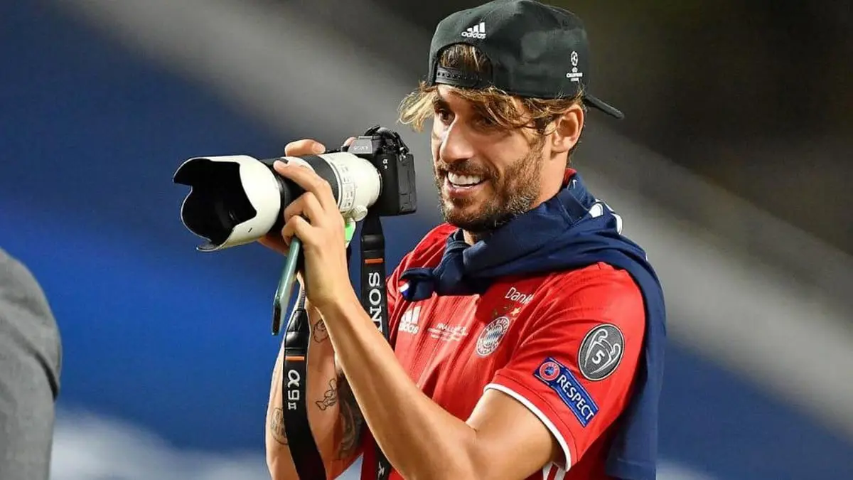 بيلد: النصر السعودي مهتم بالتعاقد مع خافي مارتينيز نجم بايرن ميونخ