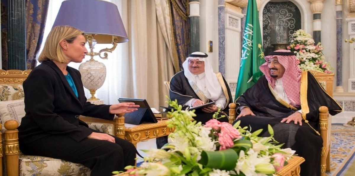 الملك سلمان يبحث الأزمة السورية مع موغيريني