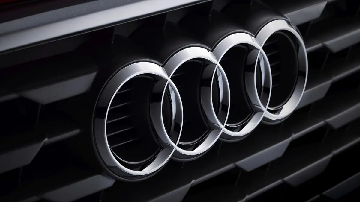 "أودي" تختبر سيارة RS Q E-Tron الكهربائية في رالي داكار 2022 (صور)