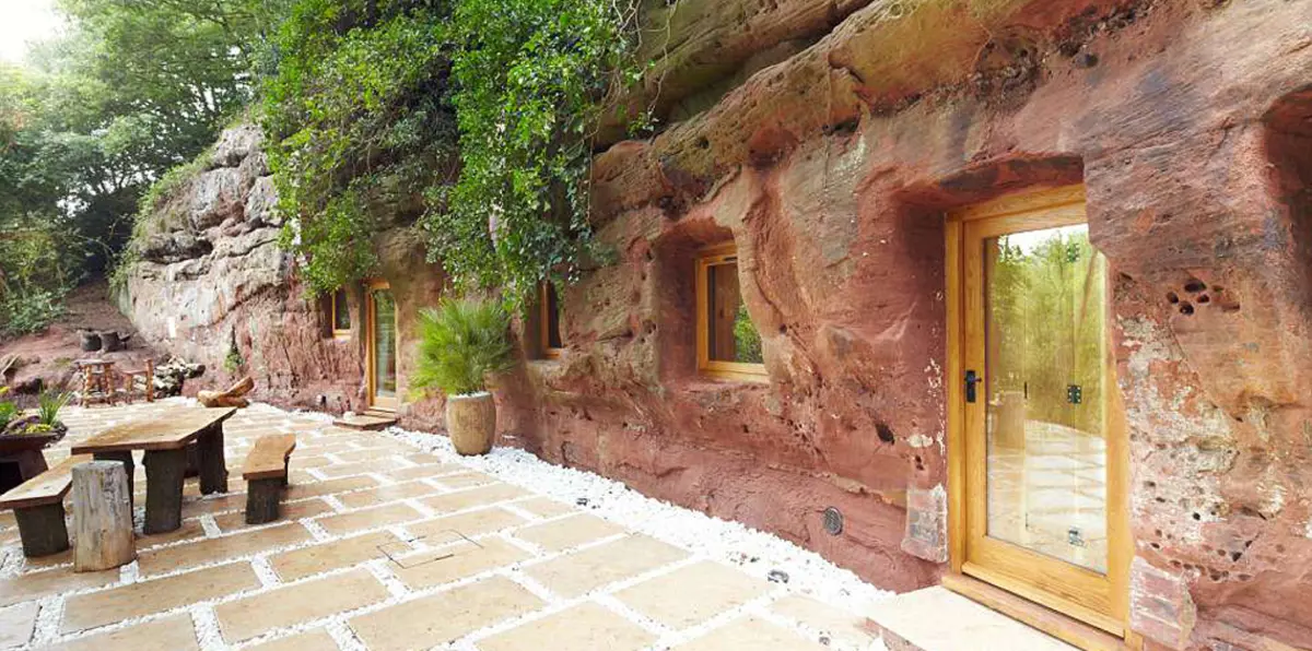 كهف عمره 800 عام يتحول لفندق فاخر (صور)