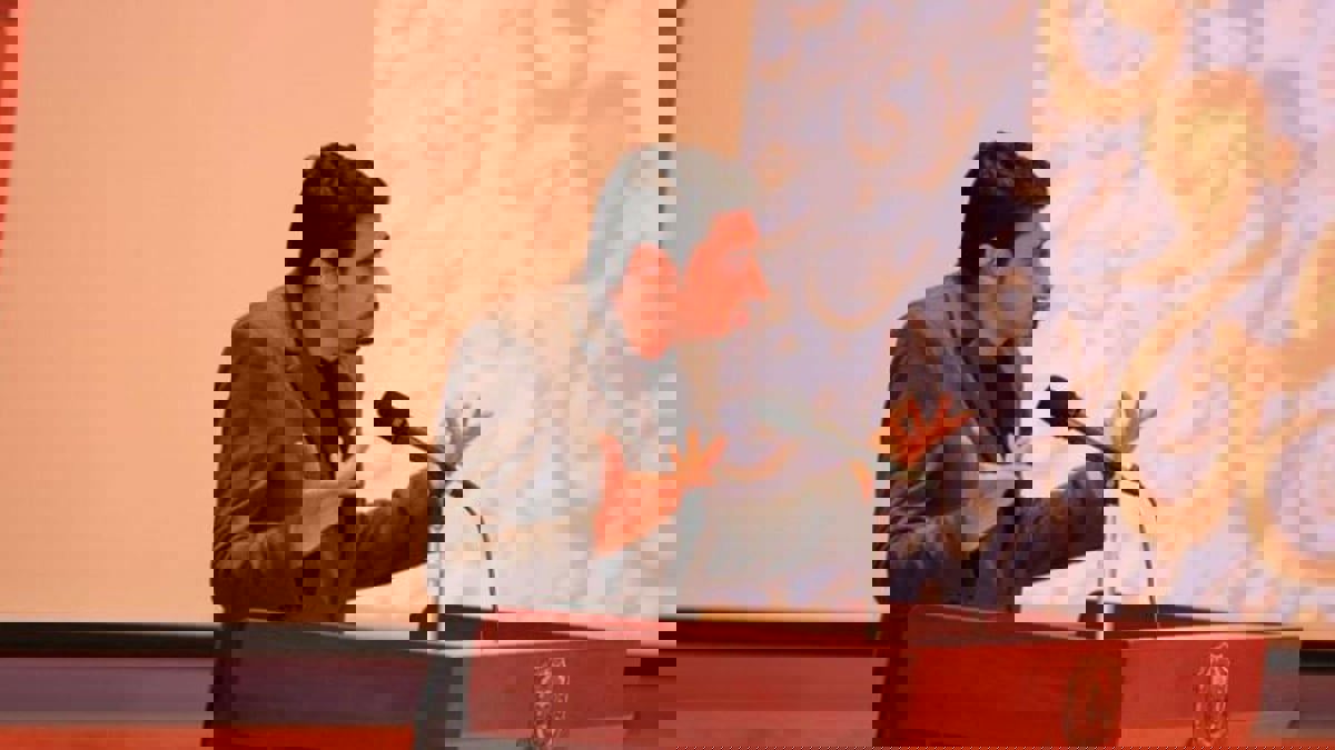 علي عكور: النشر اليومي للشاعر إلكترونيًا يجرّ إلى شيء من الابتذال