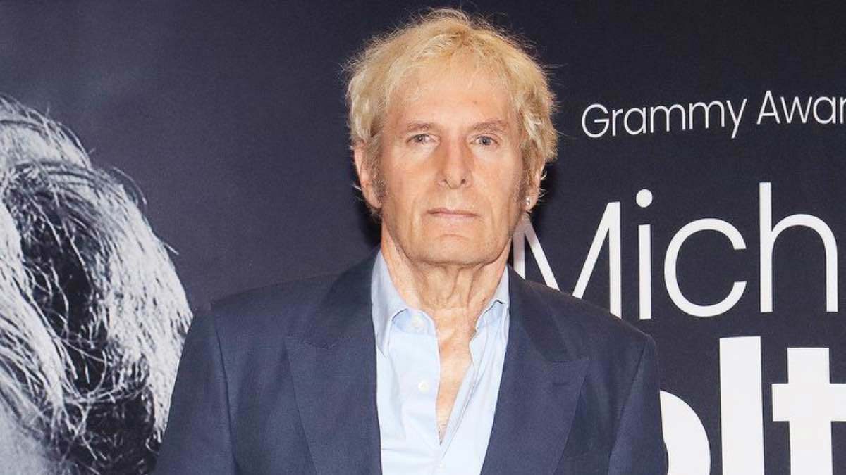 بعد إصابة مايكل بولتون بورم دماغي نادر.. ابنته تكشف الأعراض