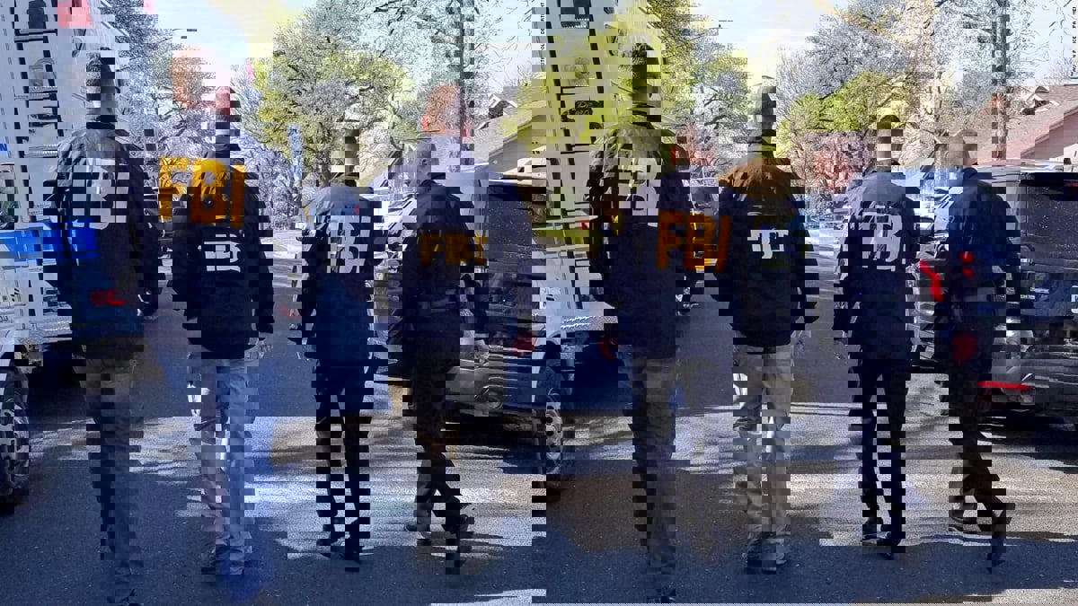 الشرطة القبرصية و"إف بي آي" يضبطان مواقع تبيع بيانات 24 مليون أمريكي